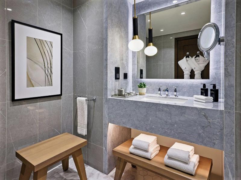 Marriott Hotel Paris Champs-Elysees image