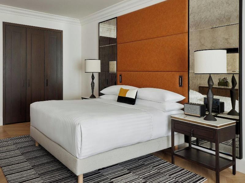 Marriott Hotel Paris Champs-Elysees image