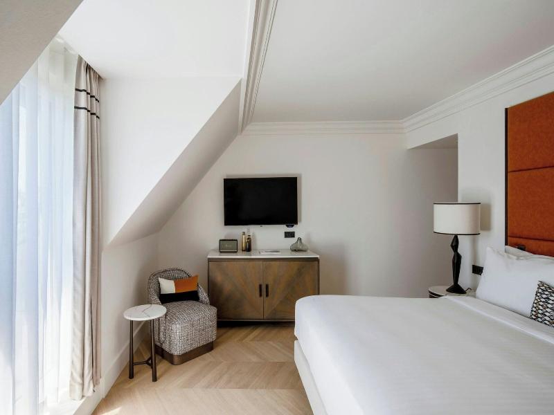 Marriott Hotel Paris Champs-Elysees image