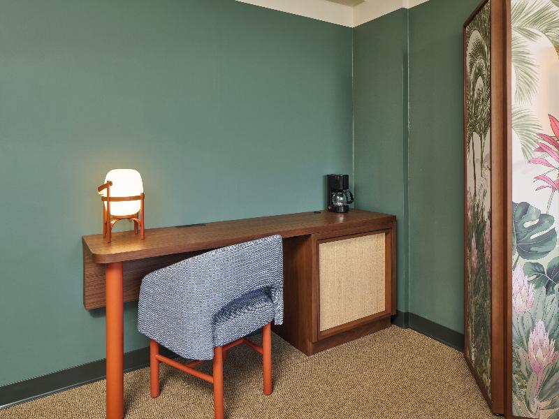 Pagoda Hotel image