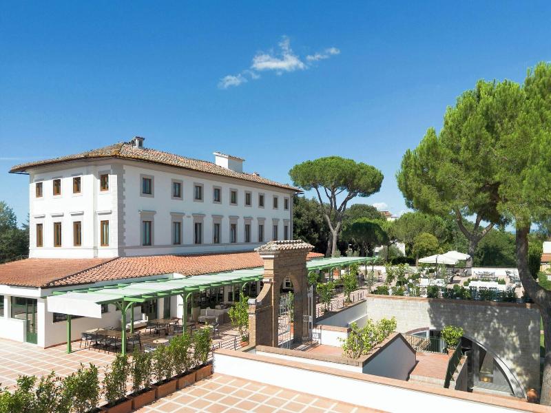 Villa Ermellina image