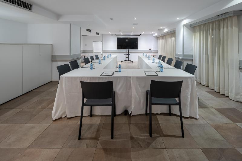 Hotel Luze Castellana image