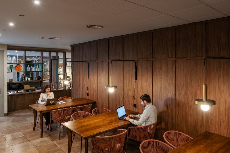 Hotel Luze Castellana image