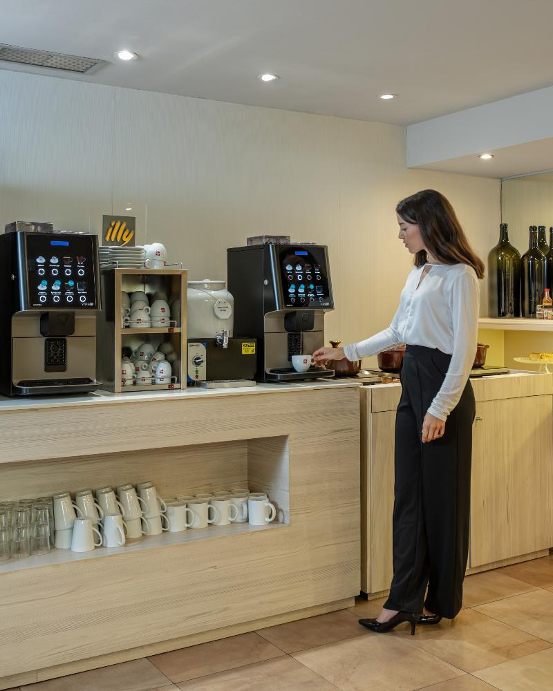 Hotel Luze Castellana image