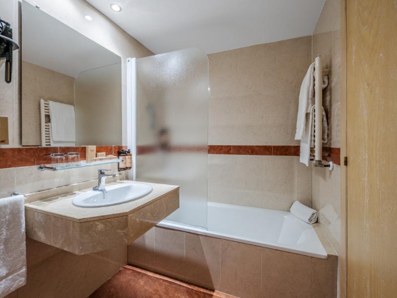 Hotel Luze Castellana image