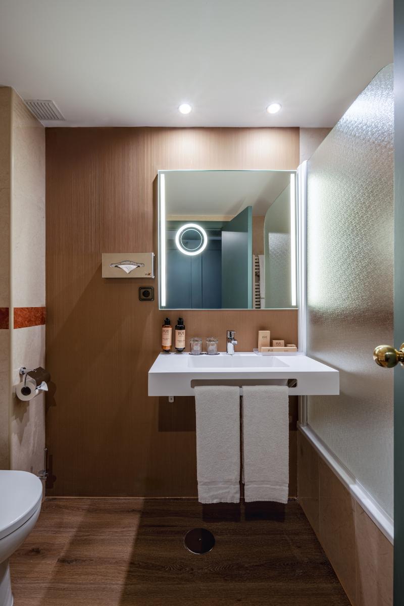 Hotel Luze Castellana image