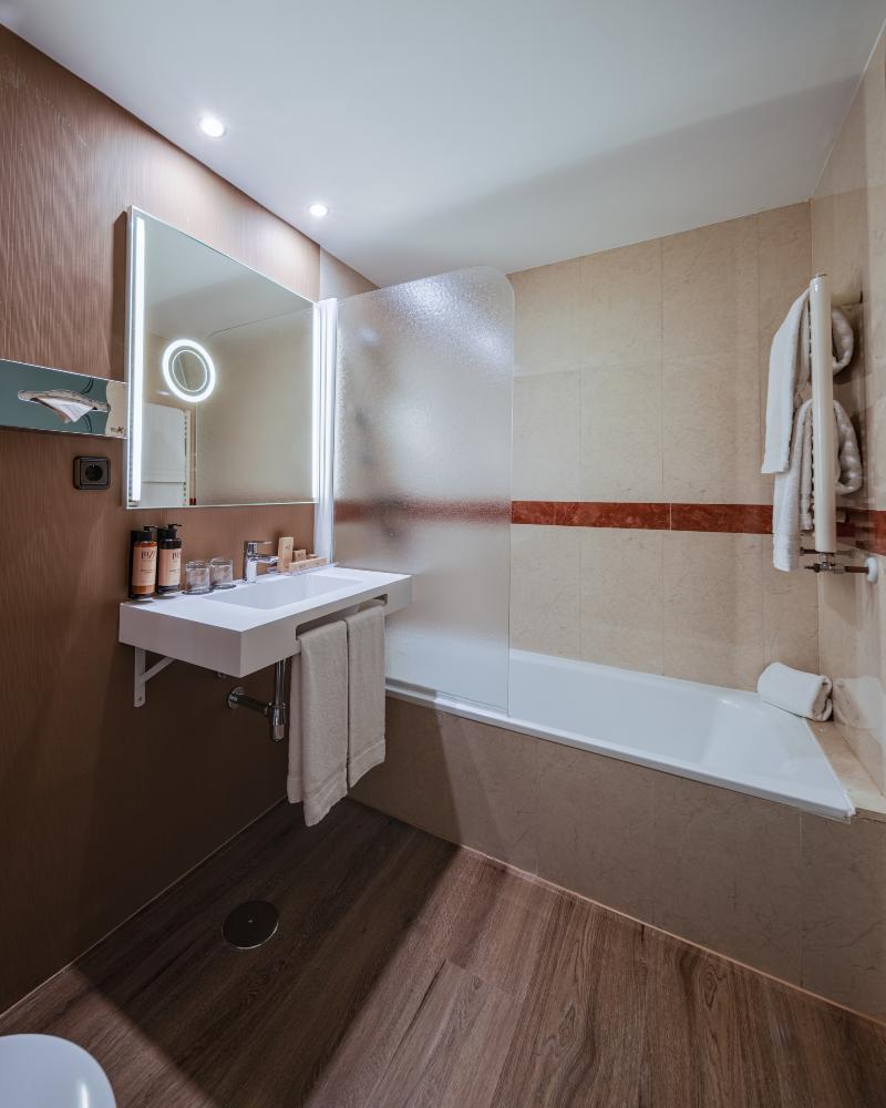 Hotel Luze Castellana image
