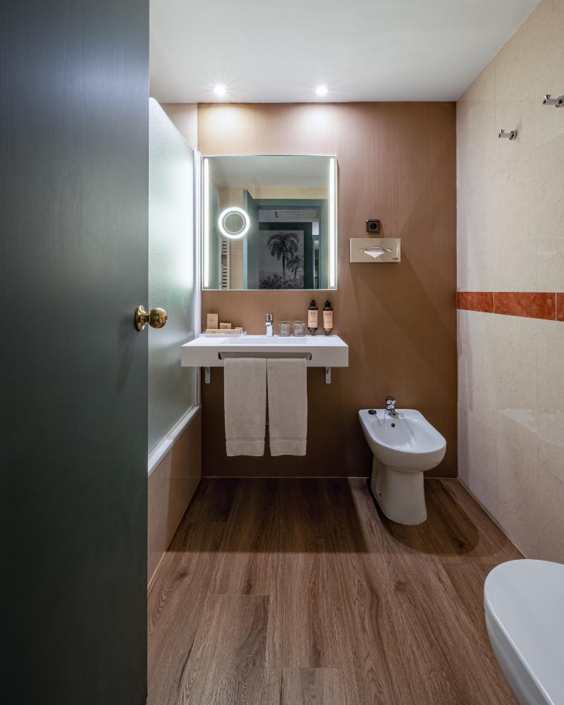 Hotel Luze Castellana image