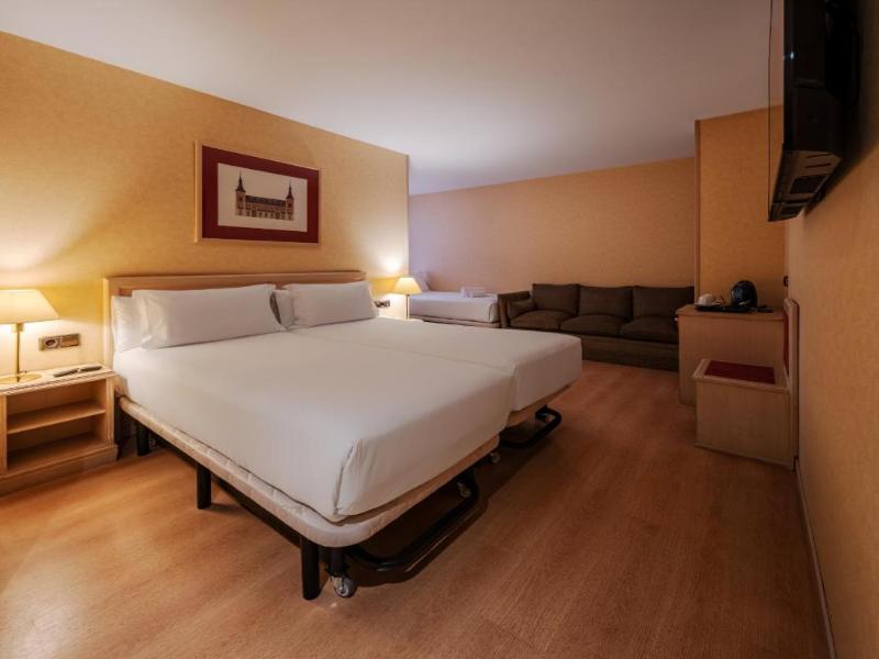 BYPILLOW Castellana image