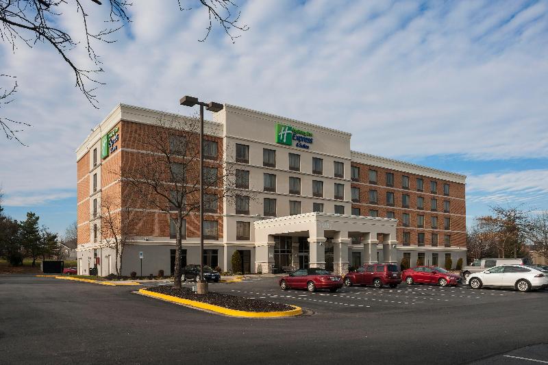 Holiday Inn Express & Suites Laurel By IHG