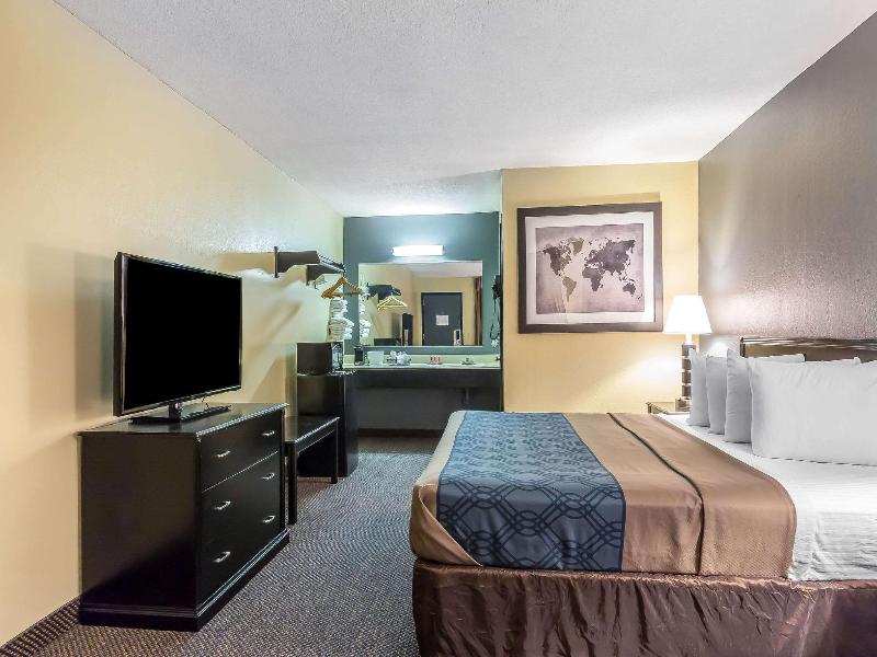 Econo Lodge image