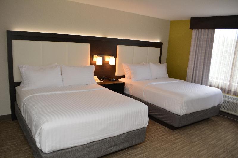 Holiday Inn Express & Suites Waterville - North — photo 35