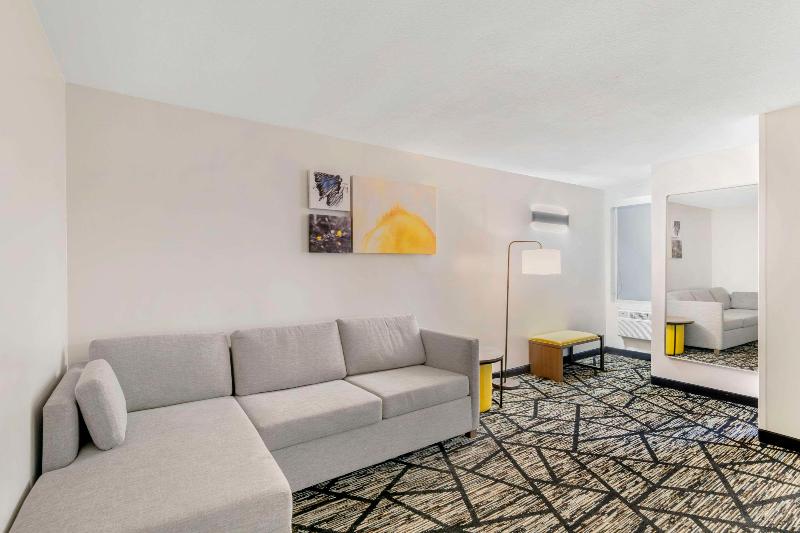 Comfort Inn image
