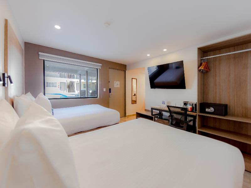 Comfort Inn Hermosillo Pitic image