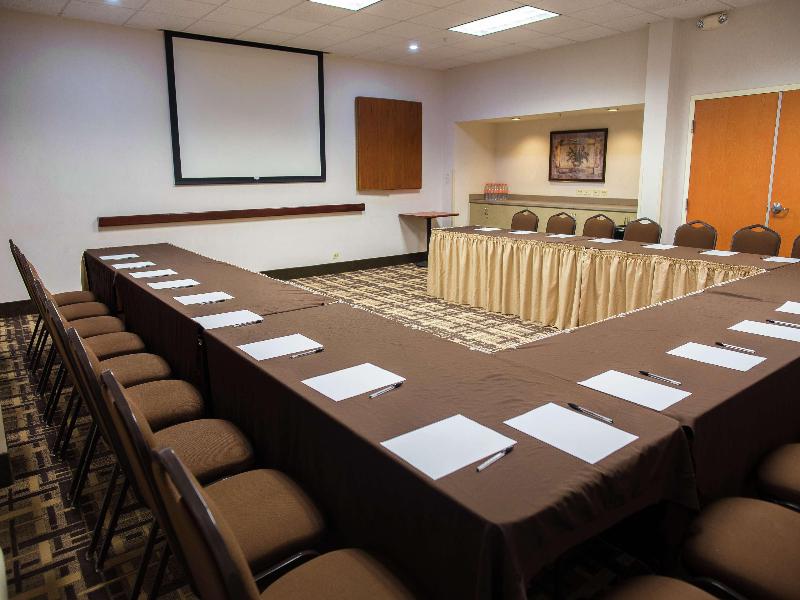 Hampton Inn by Hilton Torreón-Airport Galerías image