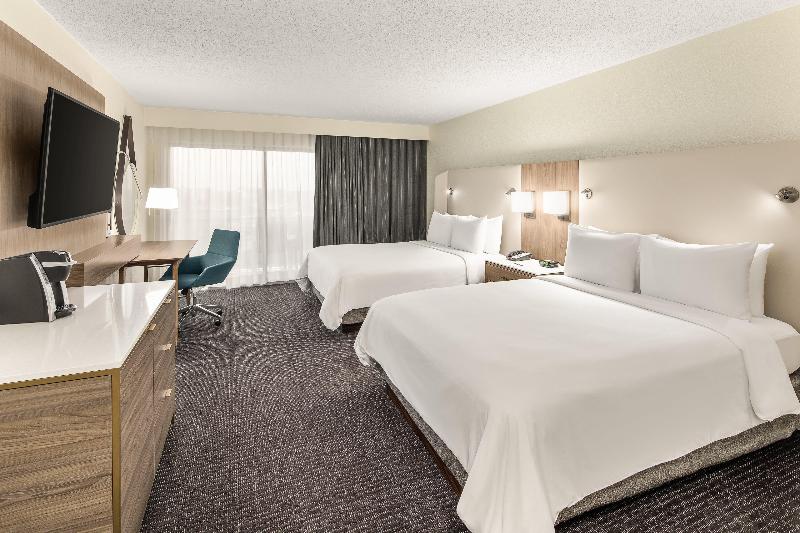 Crowne Plaza Lake Buena Vista image