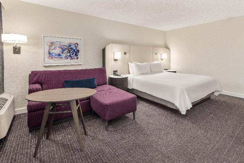 Holiday Inn Express Lake Buena Vista