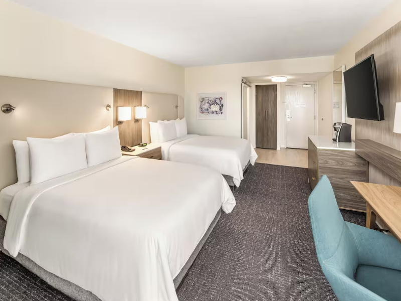 Crowne Plaza Lake Buena Vista image
