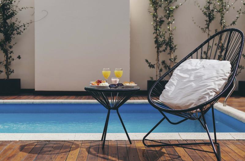 Cyan Americas Towers Hotel