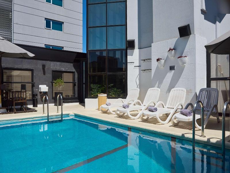 Ramada by Wyndham Buenos Aires Centro image
