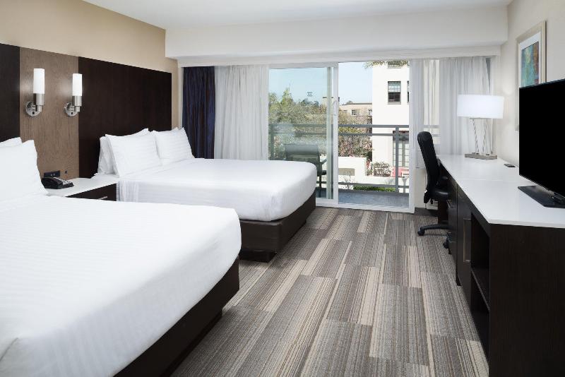 Holiday Inn Express San Diego photo 19