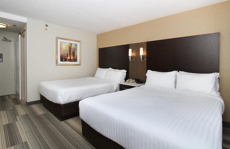 Holiday Inn Express San Diego image