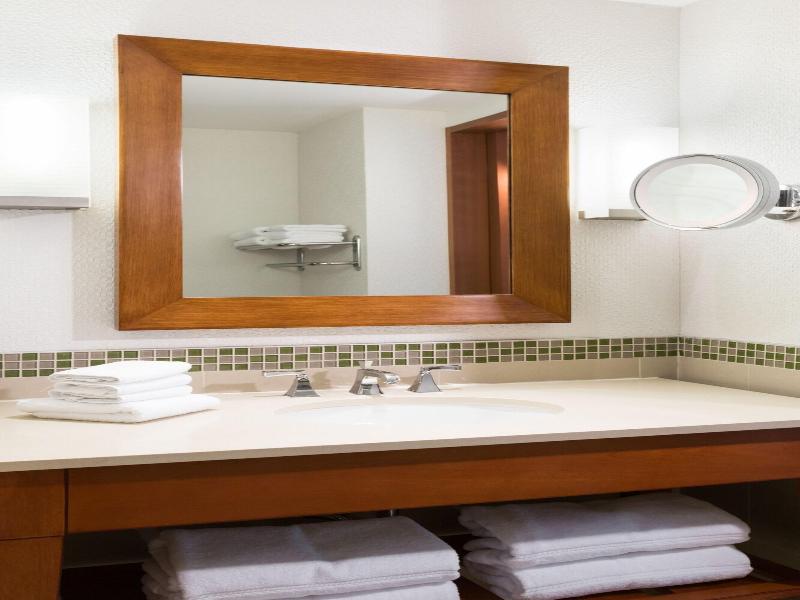 Westin Bayshore Vancouver image