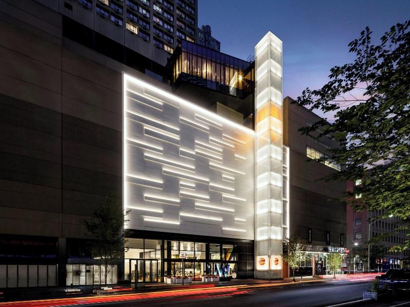 W Toronto image