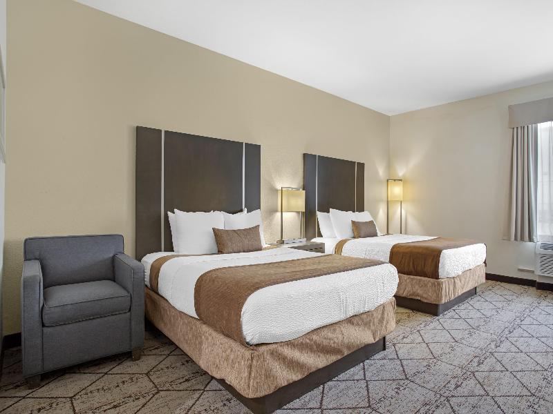 BEST WESTERN PLUS North Houston Inn & Suites image
