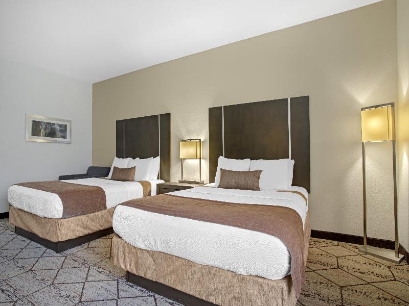BEST WESTERN PLUS North Houston Inn & Suites image