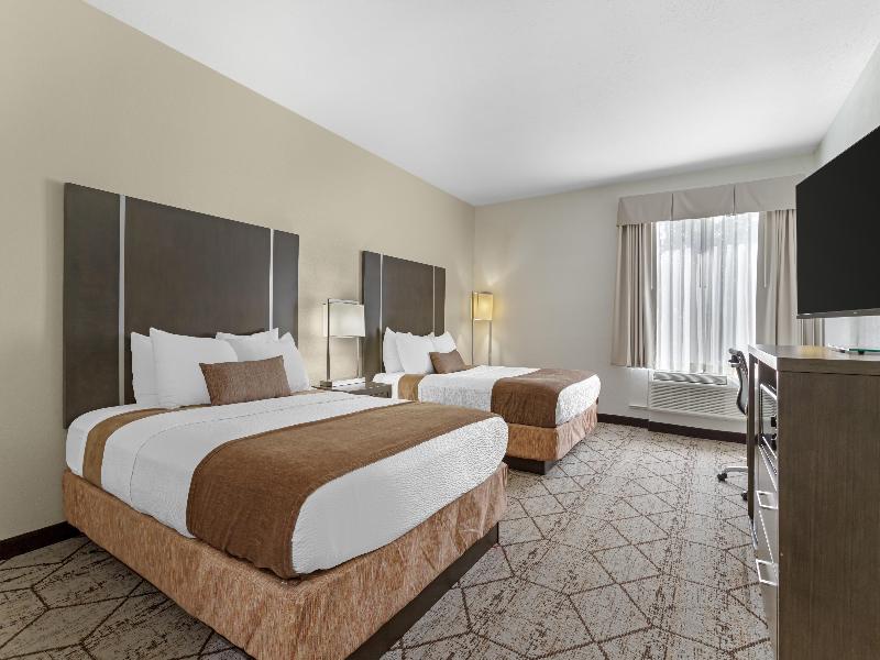BEST WESTERN PLUS North Houston Inn & Suites image