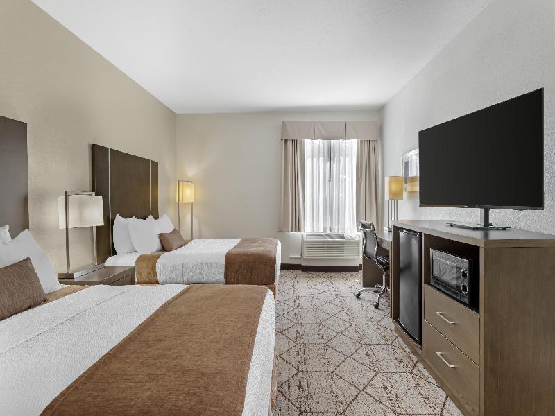 BEST WESTERN PLUS North Houston Inn & Suites image