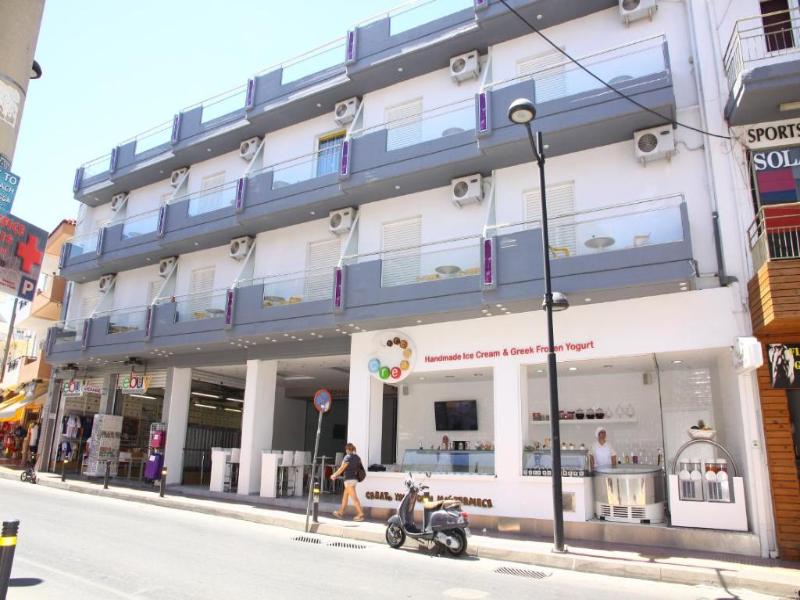 Porto Plazza Hotel — exterior view