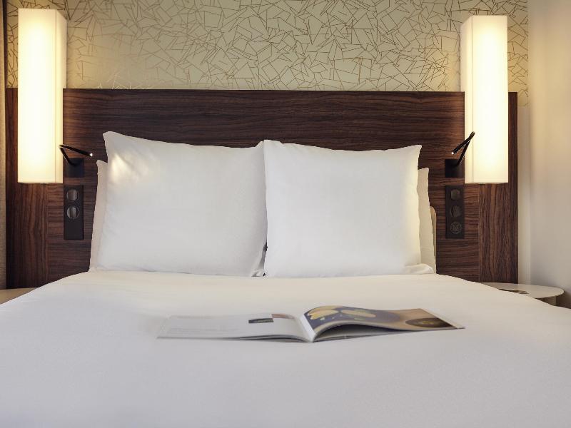 Mercure Paris Arc de Triomphe Etoile image