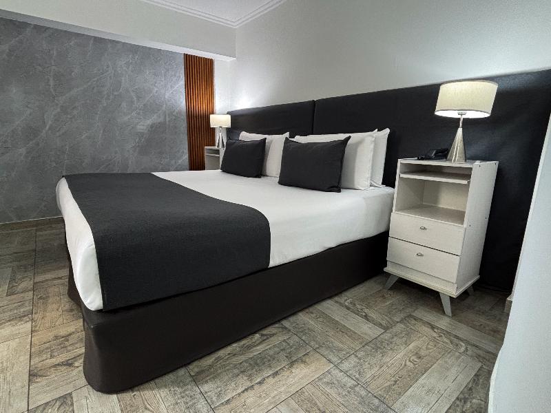 Ker Recoleta Hotel image