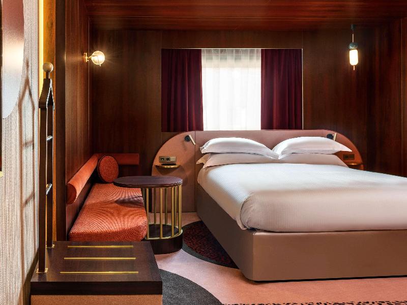 Nest Hotel Paris la Defense - MGallery Collection image