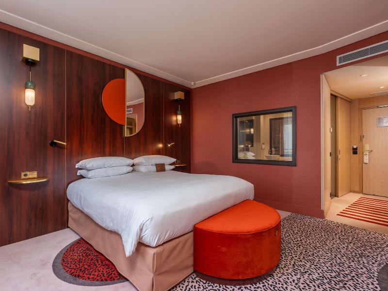 Nest Hotel Paris la Défense - MGallery Collection image