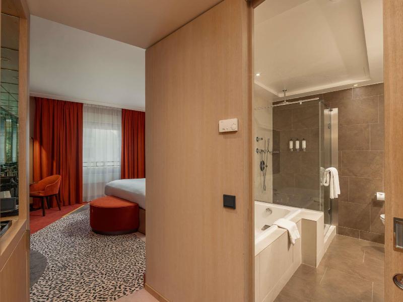 Nest Hotel Paris la Défense - MGallery Collection image