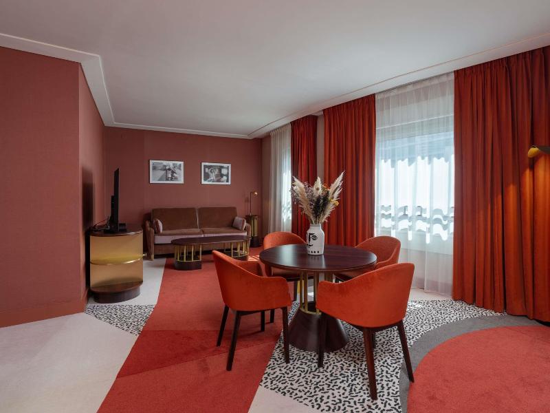 Nest Hotel Paris la Defense - MGallery Collection image