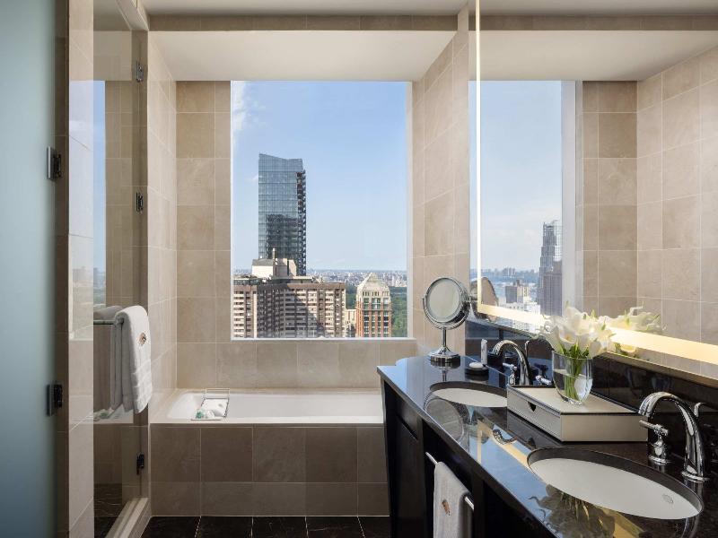 Mandarin Oriental New York image
