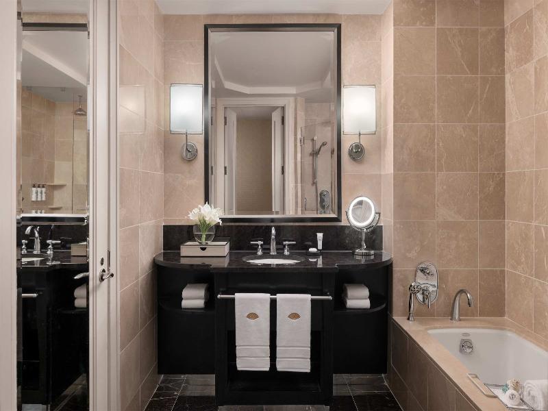 Mandarin Oriental New York image