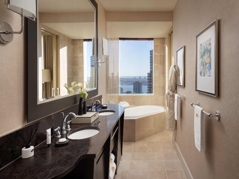Mandarin Oriental New York image