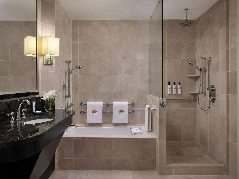 Mandarin Oriental New York image