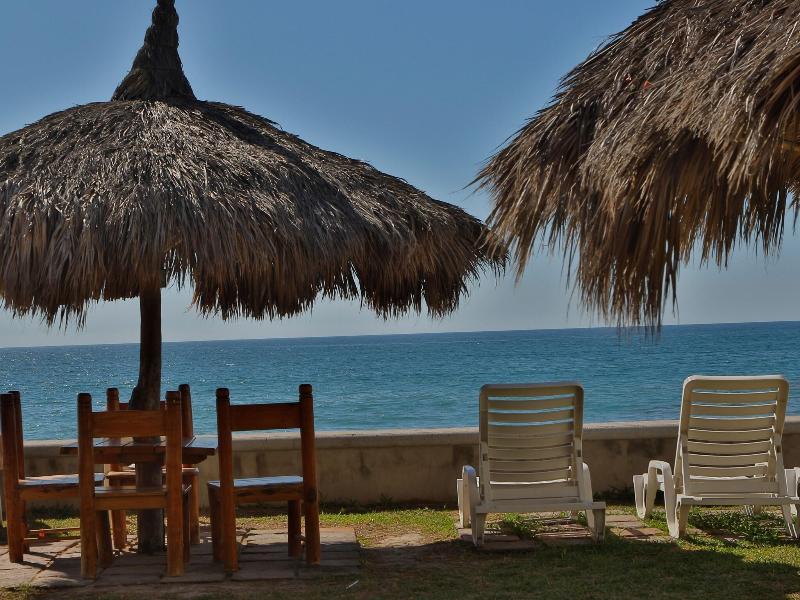 Villas El Rancho Green Resort  image