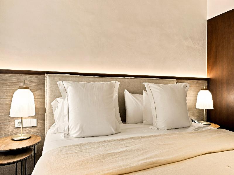 Rotana La Reserva  image