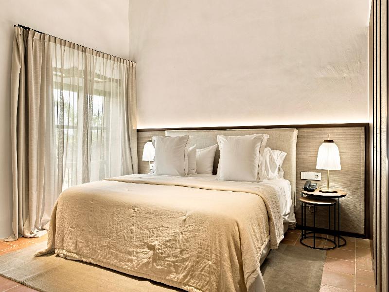 Rotana La Reserva  image