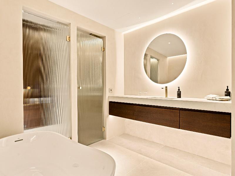 Rotana La Reserva  image