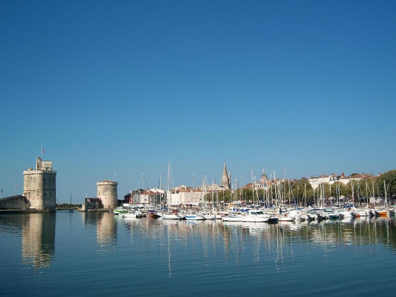 Pierre et Vacances la Rochelle Centre image