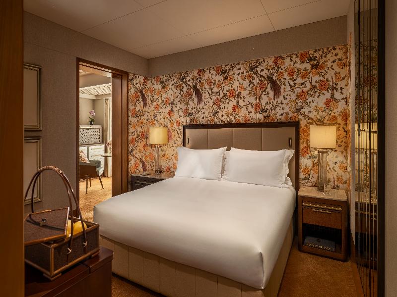 Mandarin Oriental Hong Kong image