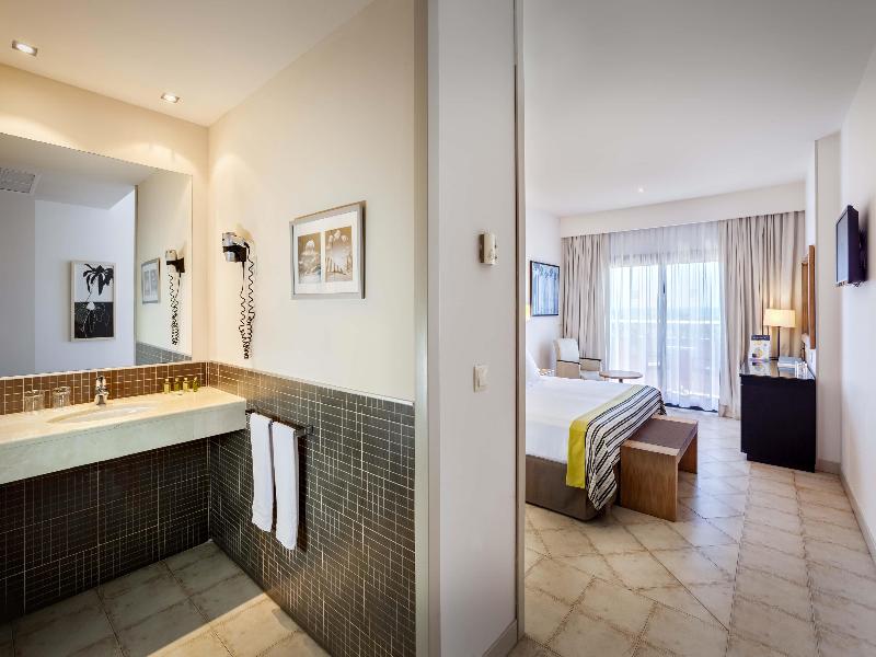 Barcelo Punta Umbria Beach Resort image